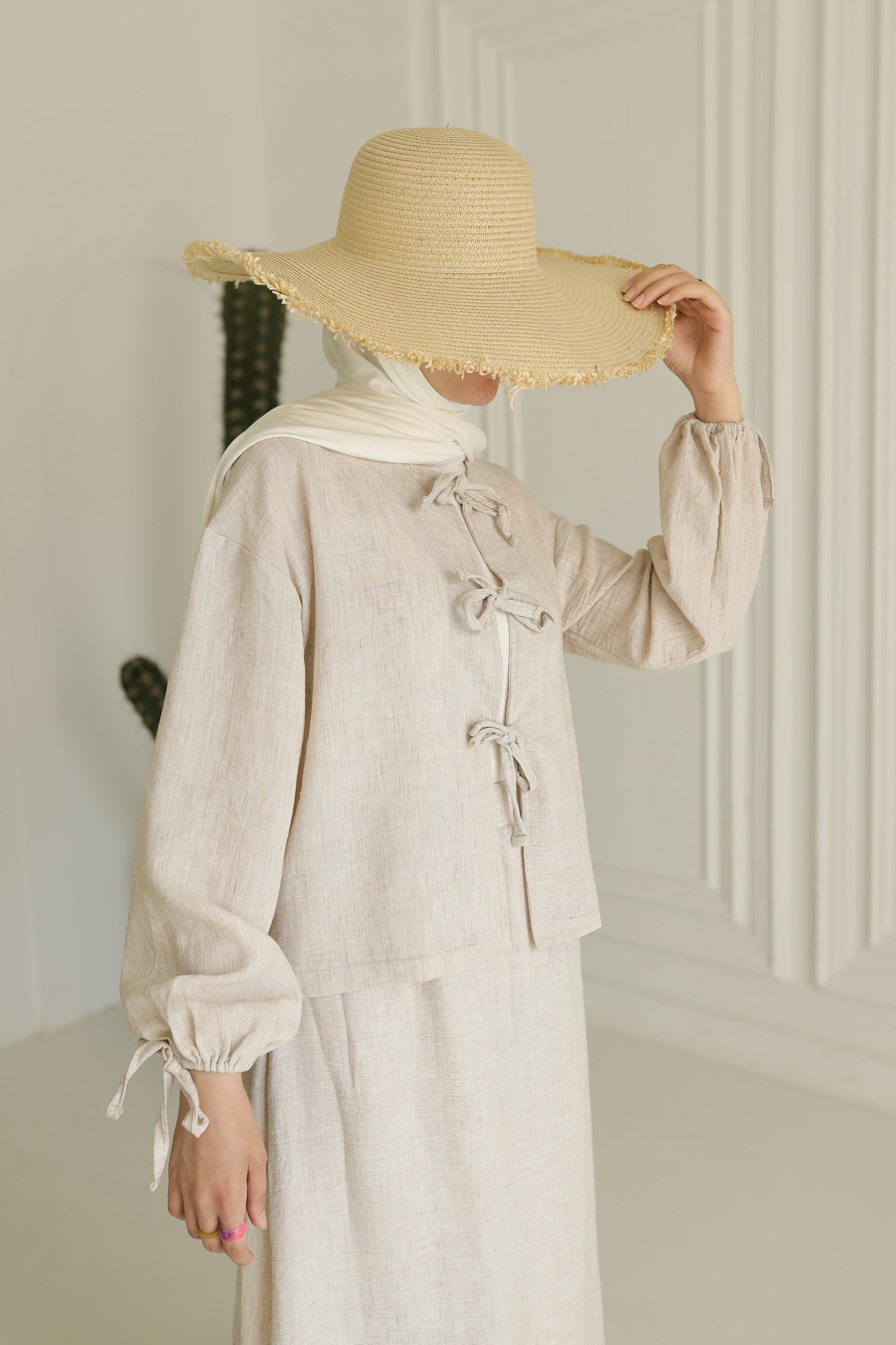 Miss Chic Bow Linen set-Beige